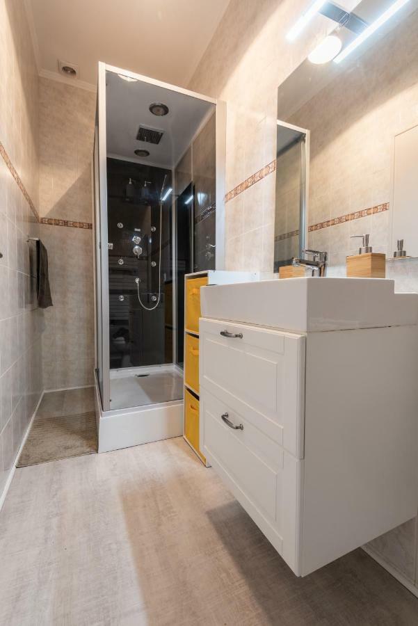 Appartement Coeur De Ville - Wifi - Lave-Seche Linge Pau Eksteriør billede