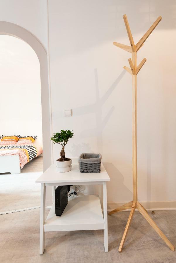 Appartement Coeur De Ville - Wifi - Lave-Seche Linge Pau Eksteriør billede